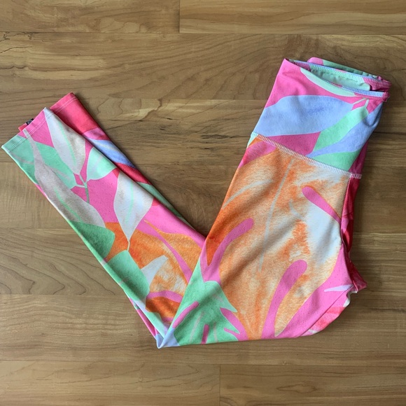 NWOT Tropical Print Tights: Onzie - Picture 4 of 13